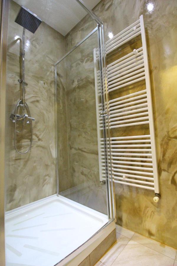 Private Triple Bedroom Rf1 Wien Eksteriør bilde